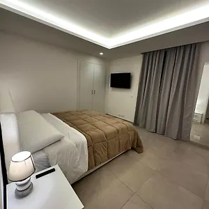 Serenity House , Aeroporto di Catania Fontana Rossa Italia